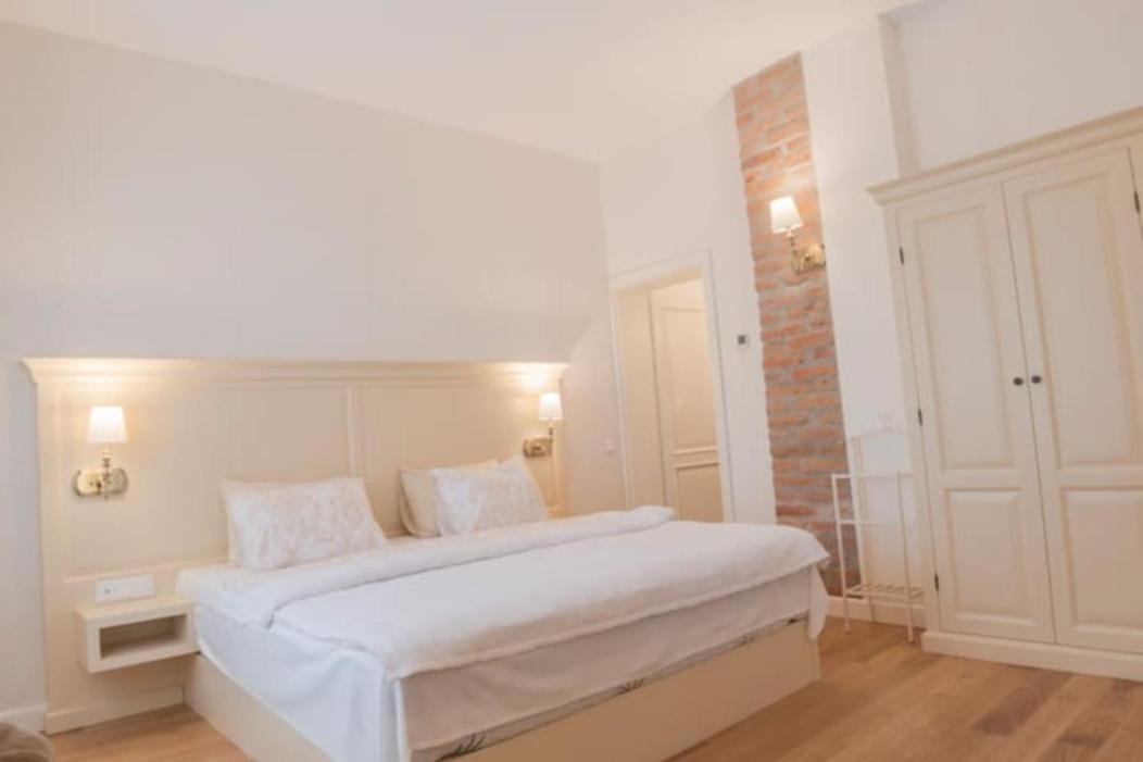 Vila Rozalia Garden Gate Avrig Zewnętrze zdjęcie
