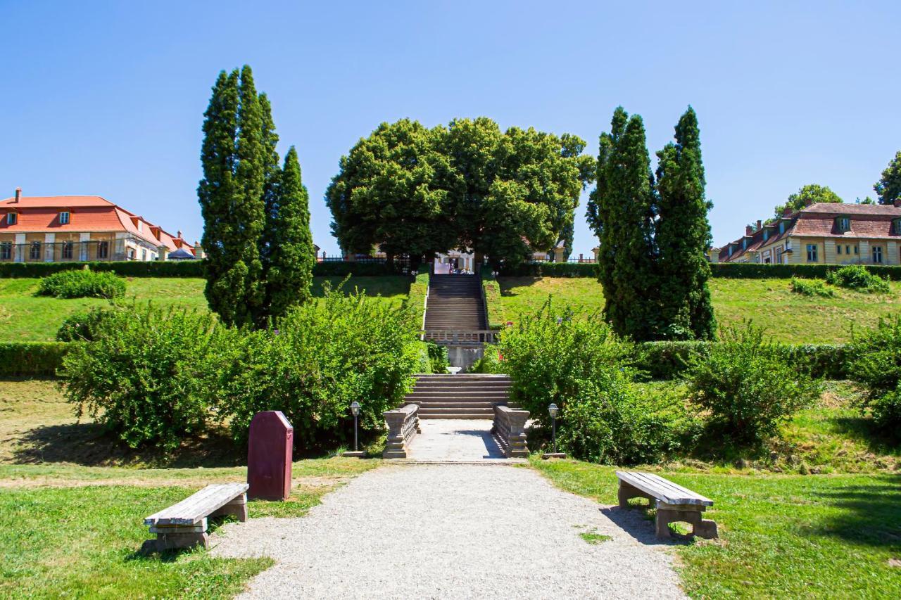 Vila Rozalia Garden Gate Avrig Zewnętrze zdjęcie
