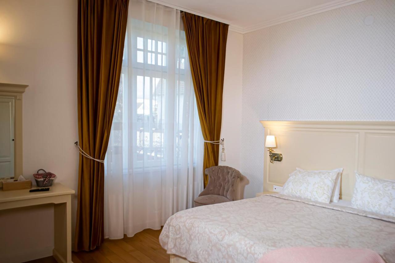 Vila Rozalia Garden Gate Avrig Zewnętrze zdjęcie