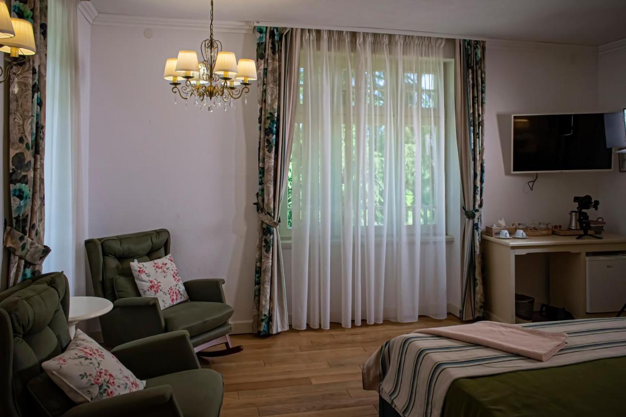 Vila Rozalia Garden Gate Avrig Zewnętrze zdjęcie