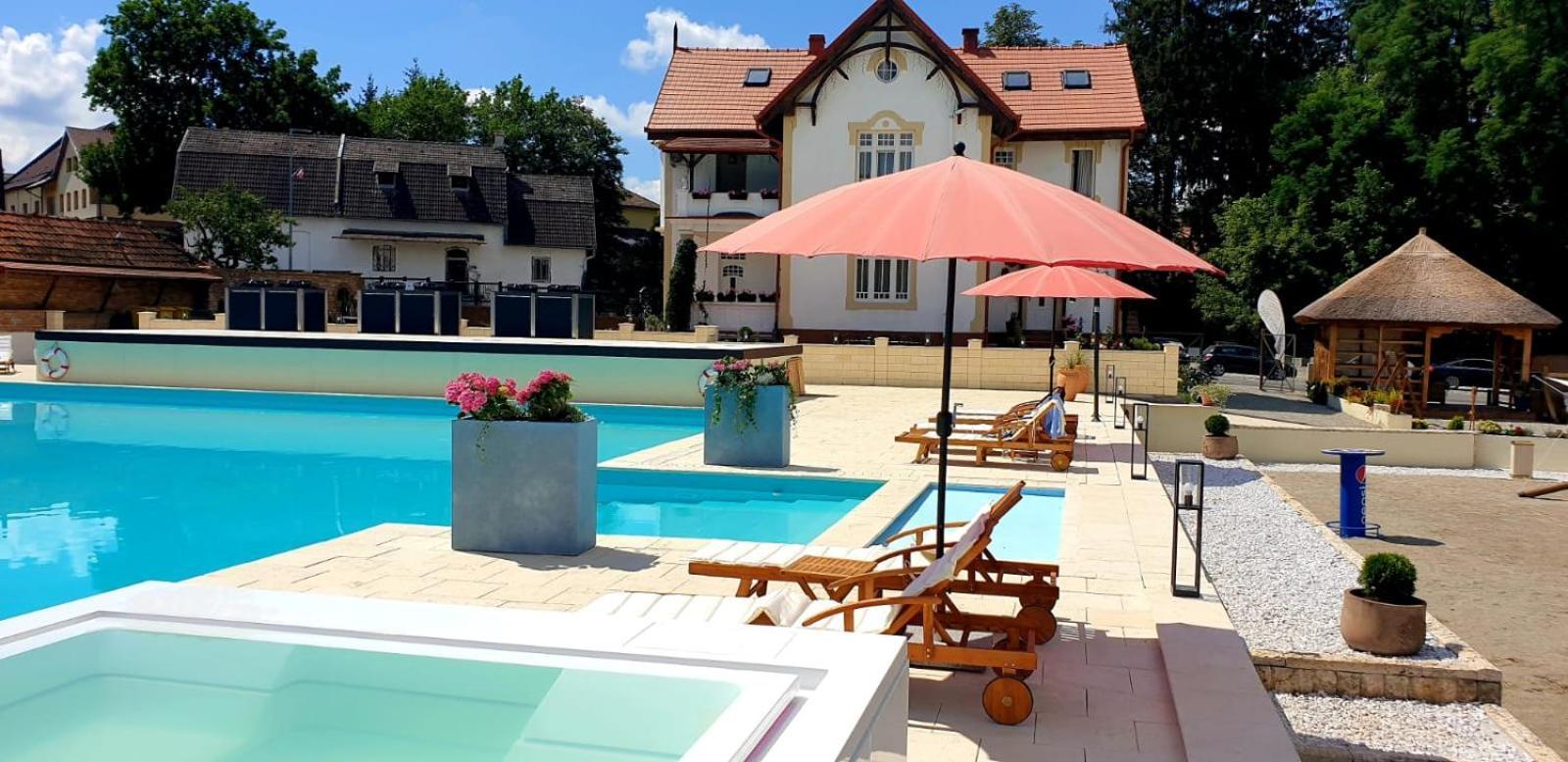 Vila Rozalia Garden Gate Avrig Zewnętrze zdjęcie